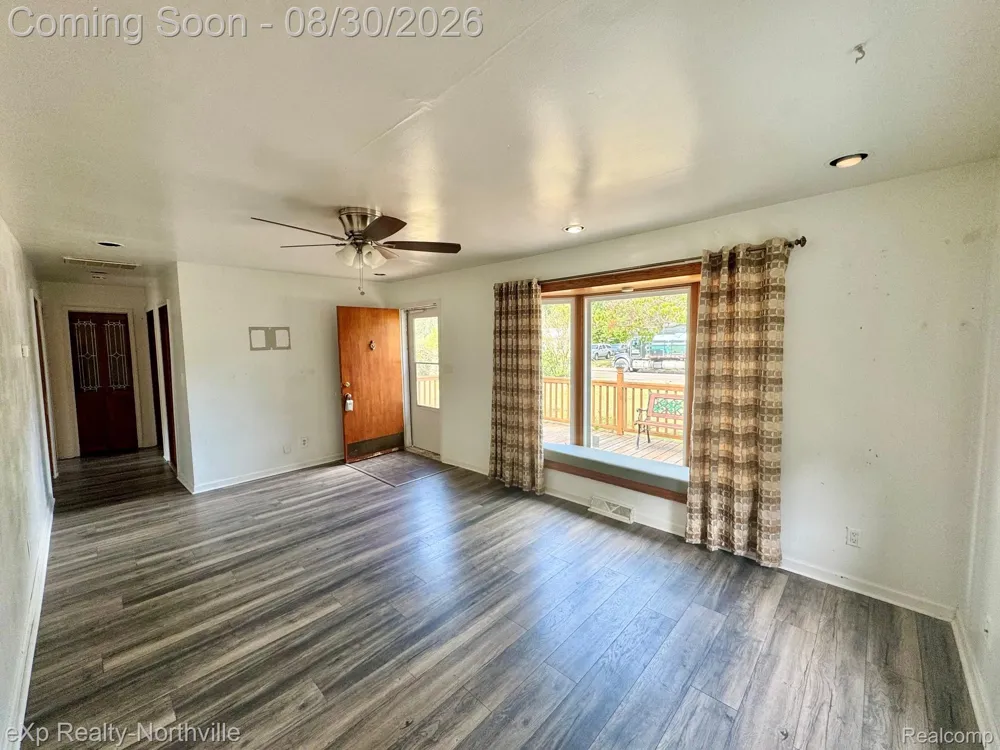 39089 Wade Road Romulus City, MI 48174