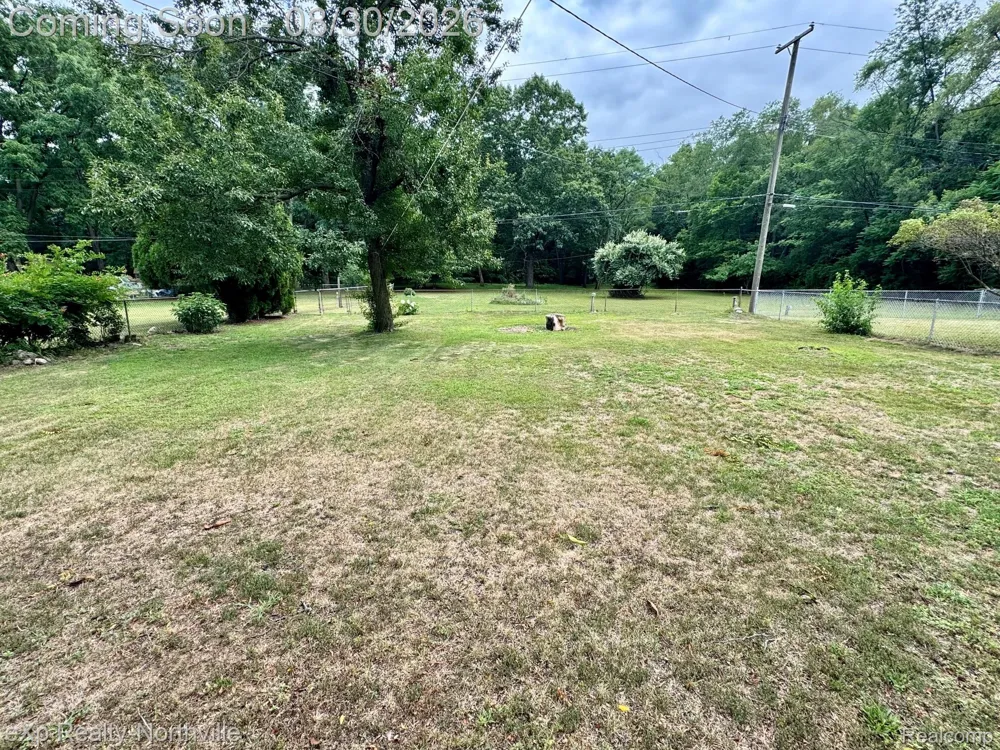 39089 Wade Road Romulus City, MI 48174