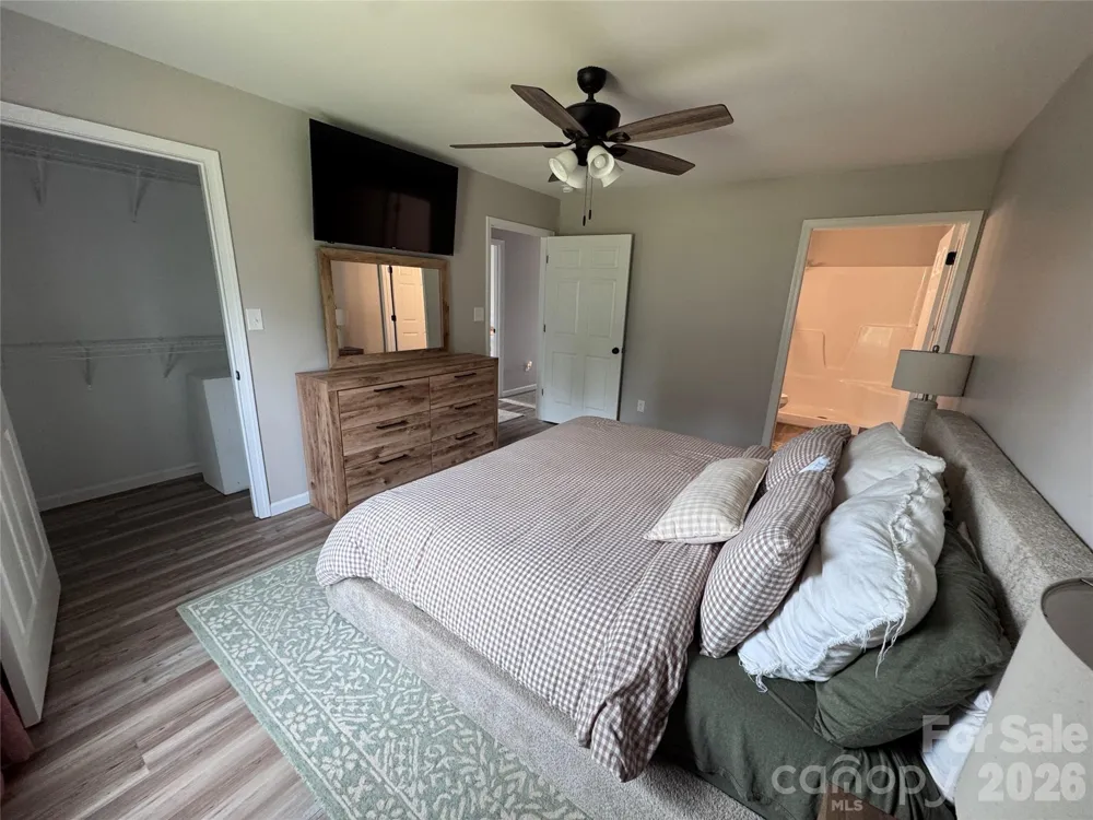 3535 High West Drive Lenoir, NC 28645