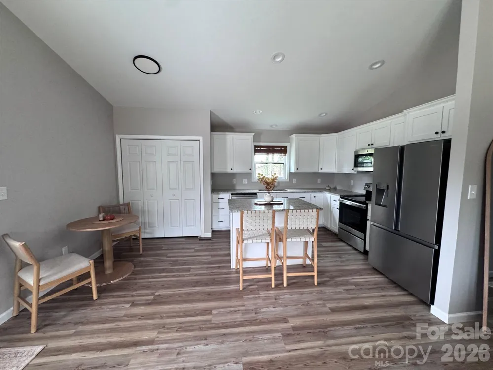 3535 High West Drive Lenoir, NC 28645