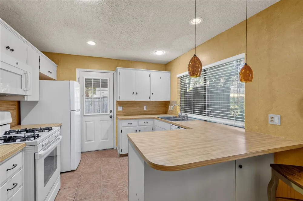 11309 January Drive Austin, TX 78753