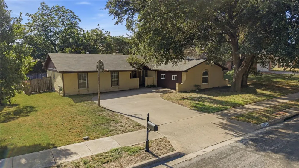 11309 January Drive Austin, TX 78753