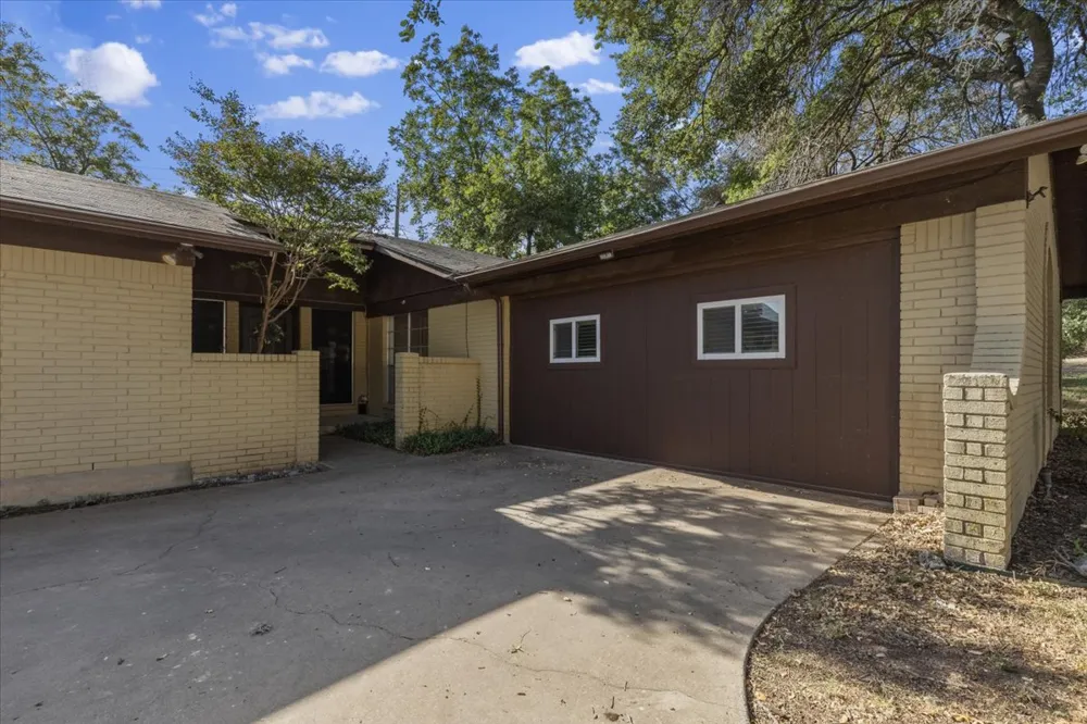 11309 January Drive Austin, TX 78753
