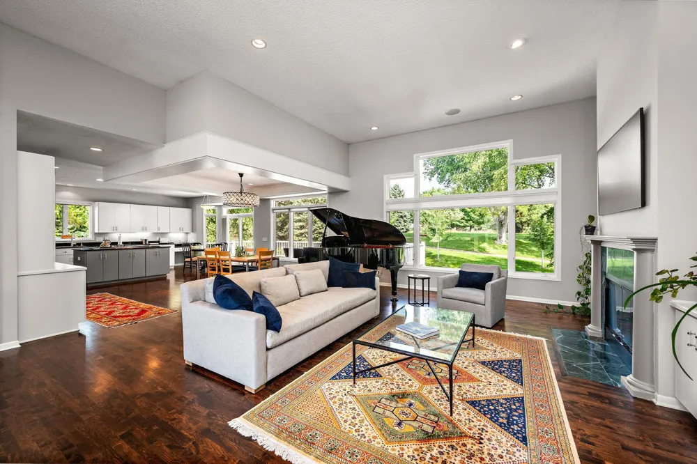 7021 Howard Lane Eden Prairie, MN 55346