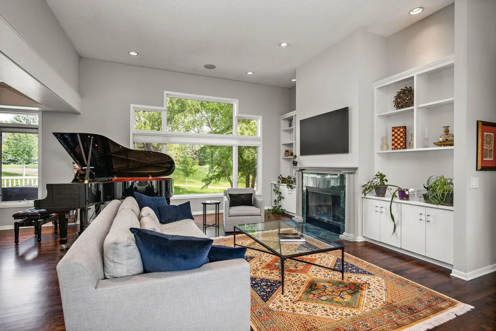 7021 Howard Lane Eden Prairie, MN 55346