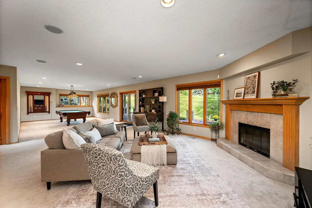 7021 Howard Lane Eden Prairie, MN 55346
