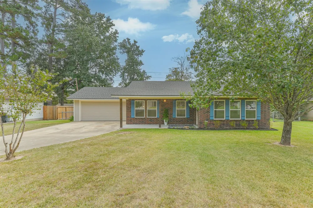 28814 Champion Oaks Drive Magnolia, TX 77354