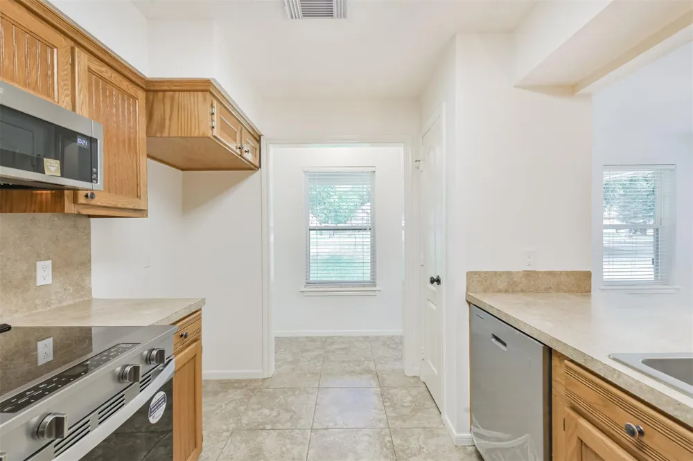 28814 Champion Oaks Drive Magnolia, TX 77354
