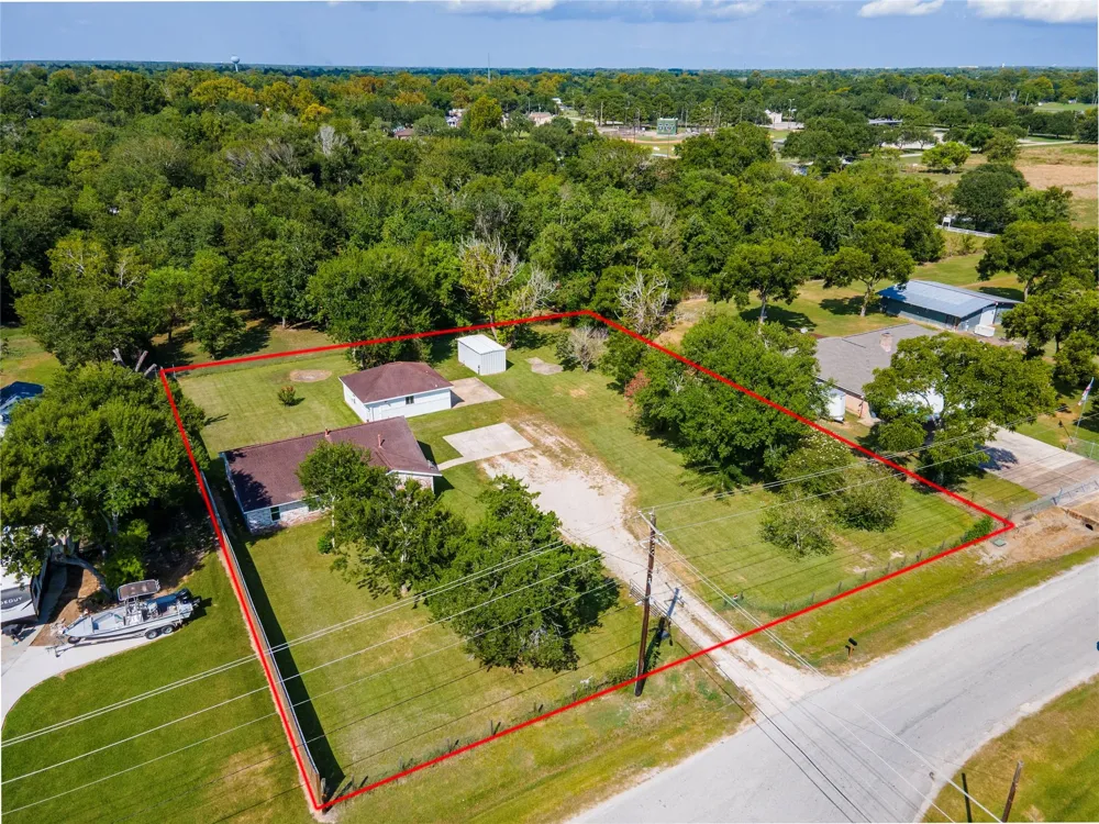 14608 Ash Road Santa Fe, TX 77517