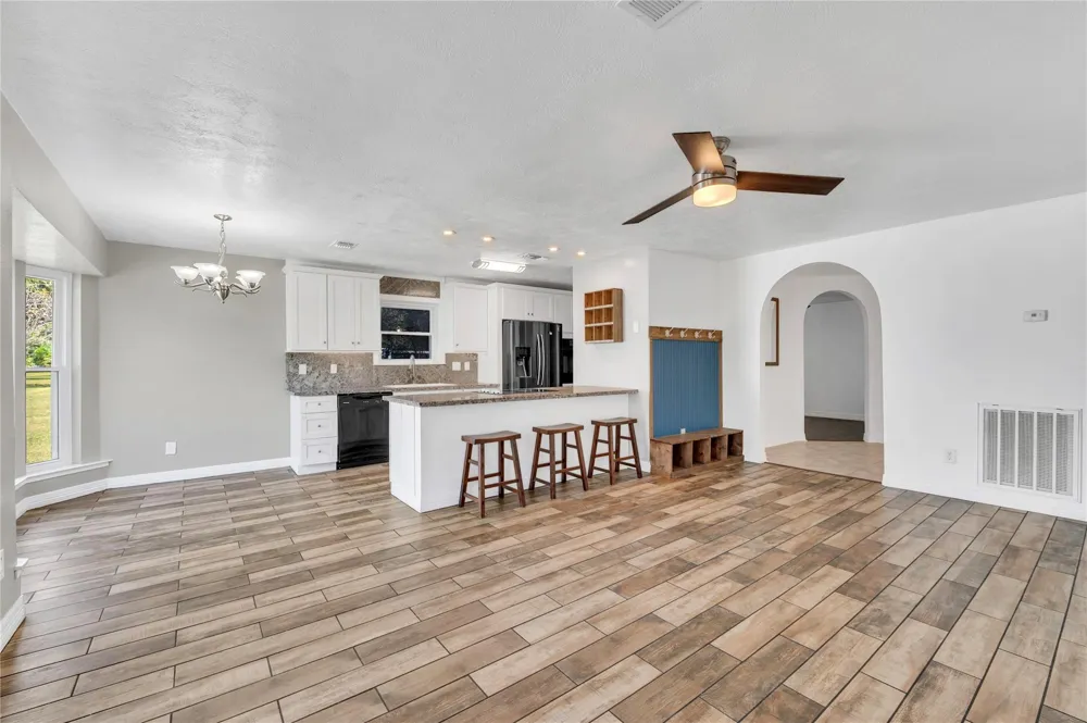 14608 Ash Road Santa Fe, TX 77517