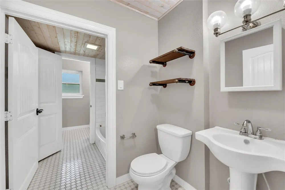 14608 Ash Road Santa Fe, TX 77517