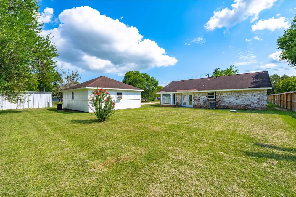 14608 Ash Road Santa Fe, TX 77517