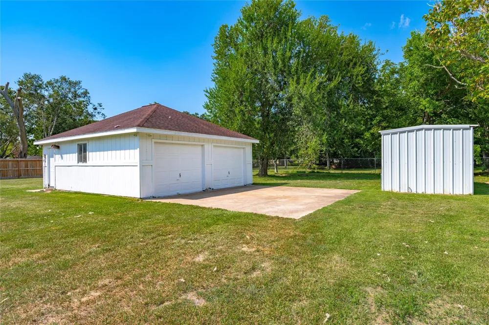 14608 Ash Road Santa Fe, TX 77517
