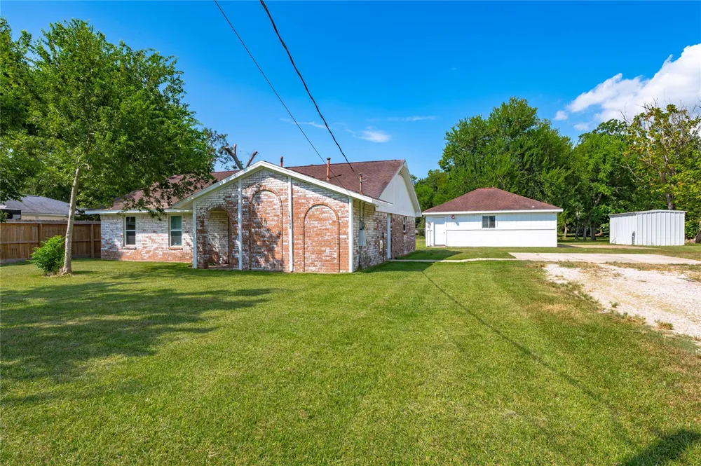 14608 Ash Road Santa Fe, TX 77517