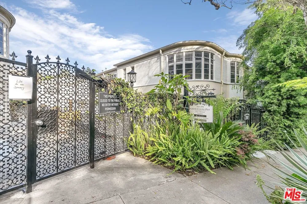 1846 El Cerrito Place Los Angeles, CA 90068