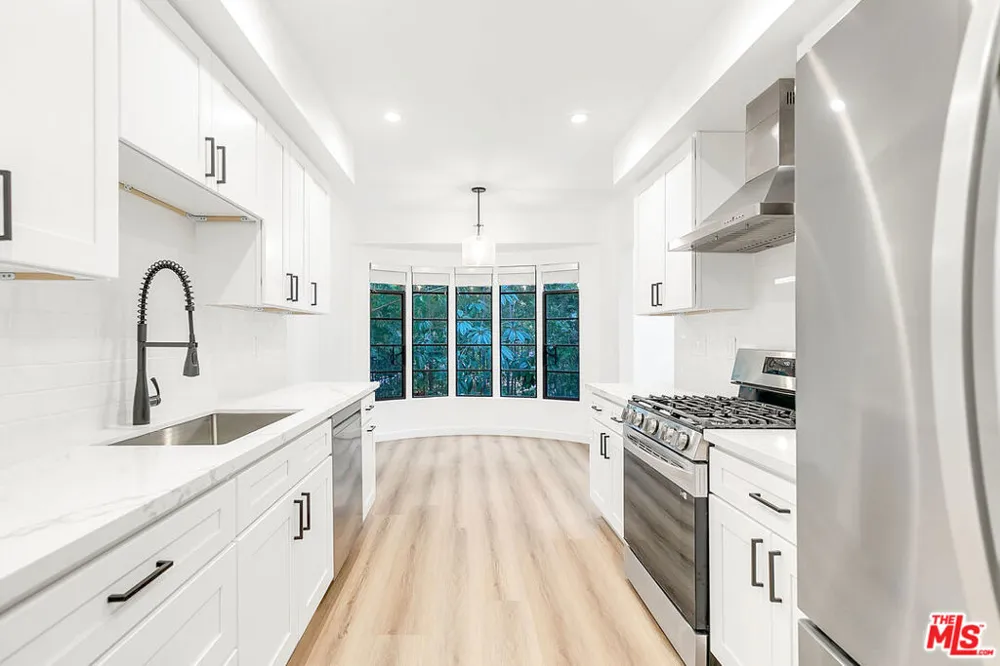 1846 El Cerrito Place Los Angeles, CA 90068