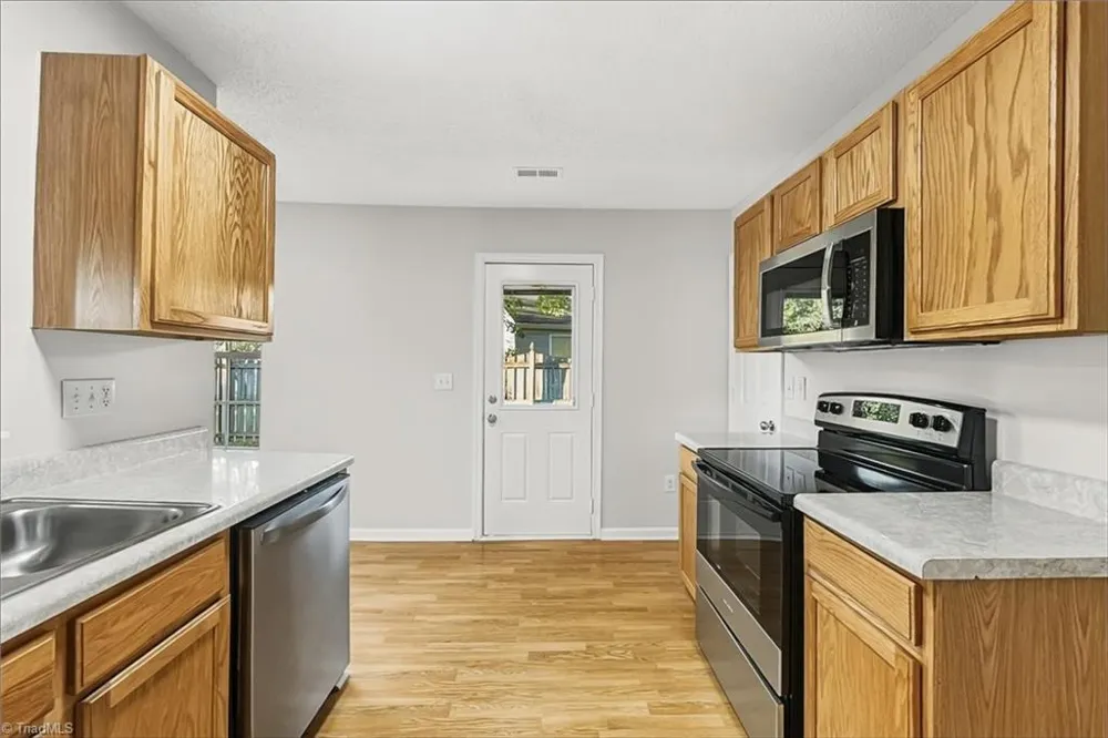100 Carmel Court Kernersville, NC 27284