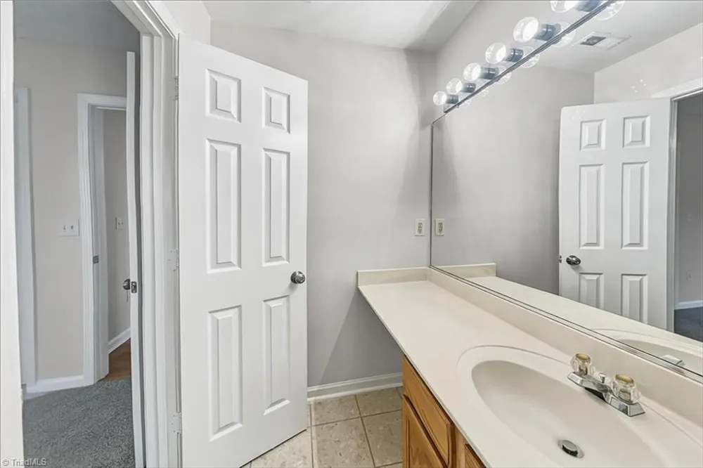 100 Carmel Court Kernersville, NC 27284