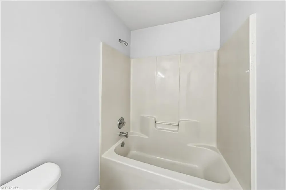100 Carmel Court Kernersville, NC 27284
