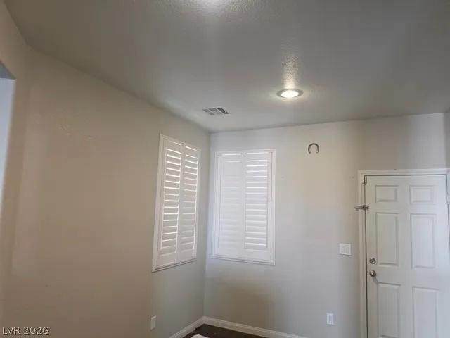 6037 Mazeno Peak Street North Las Vegas, NV 89031