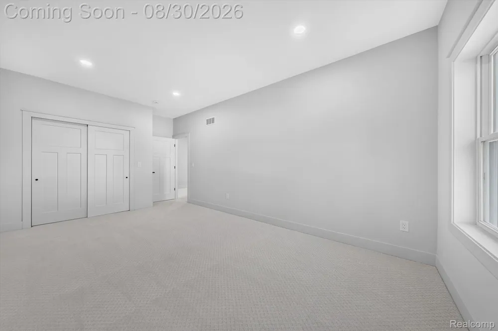 1820 Robina Avenue Berkley City, MI 48072