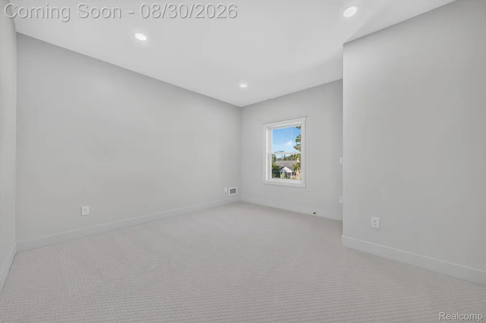 1820 Robina Avenue Berkley City, MI 48072