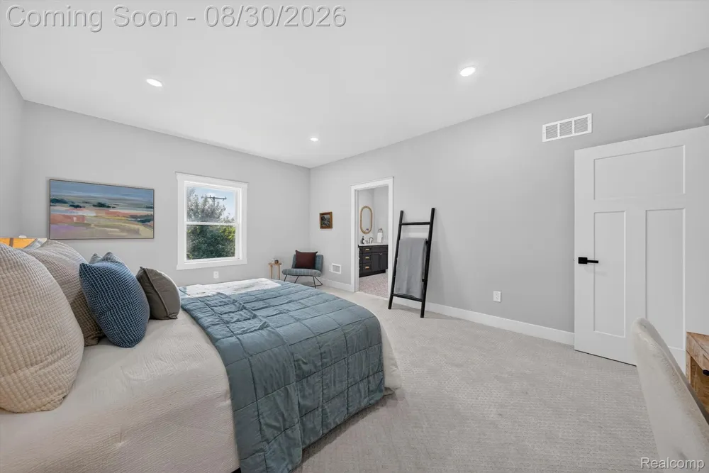1820 Robina Avenue Berkley City, MI 48072