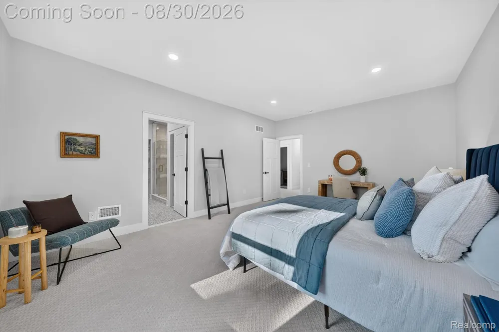 1820 Robina Avenue Berkley City, MI 48072