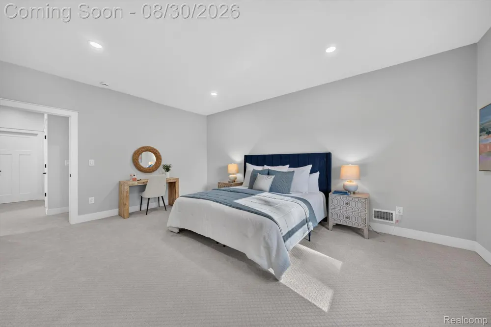 1820 Robina Avenue Berkley City, MI 48072