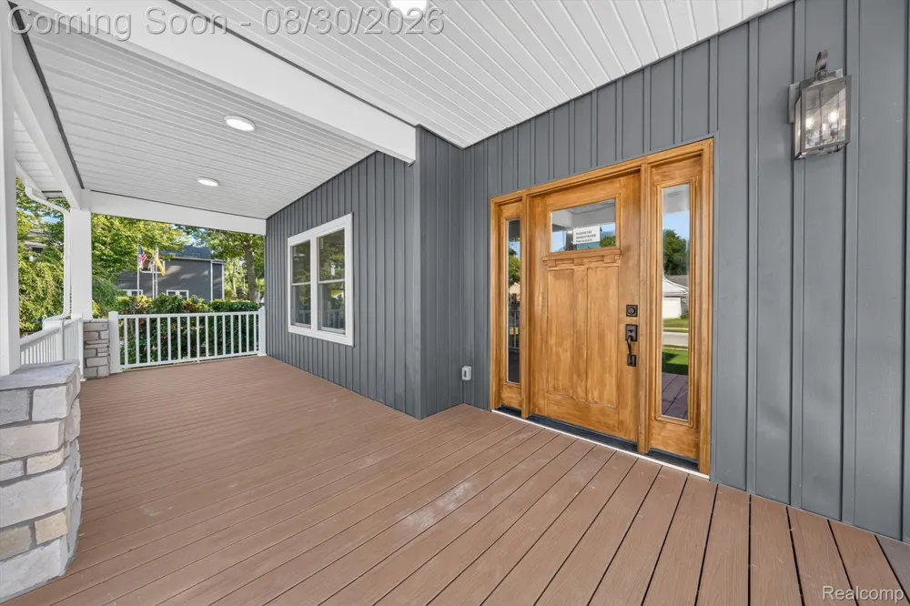 1820 Robina Avenue Berkley City, MI 48072