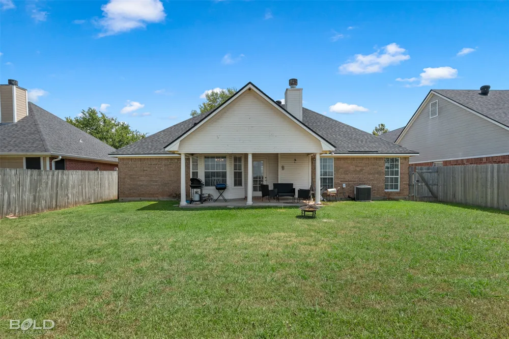 2309 W Belle Haven Drive Bossier City, LA 71111