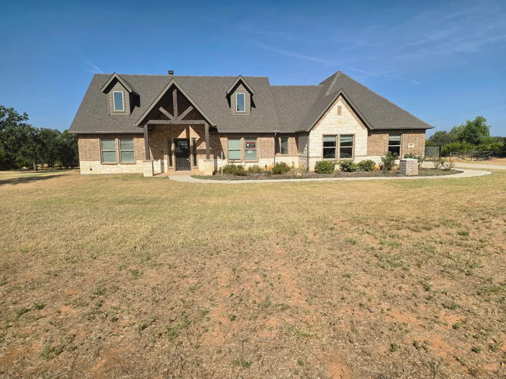 100 Aslan Road Poolville, TX 76487
