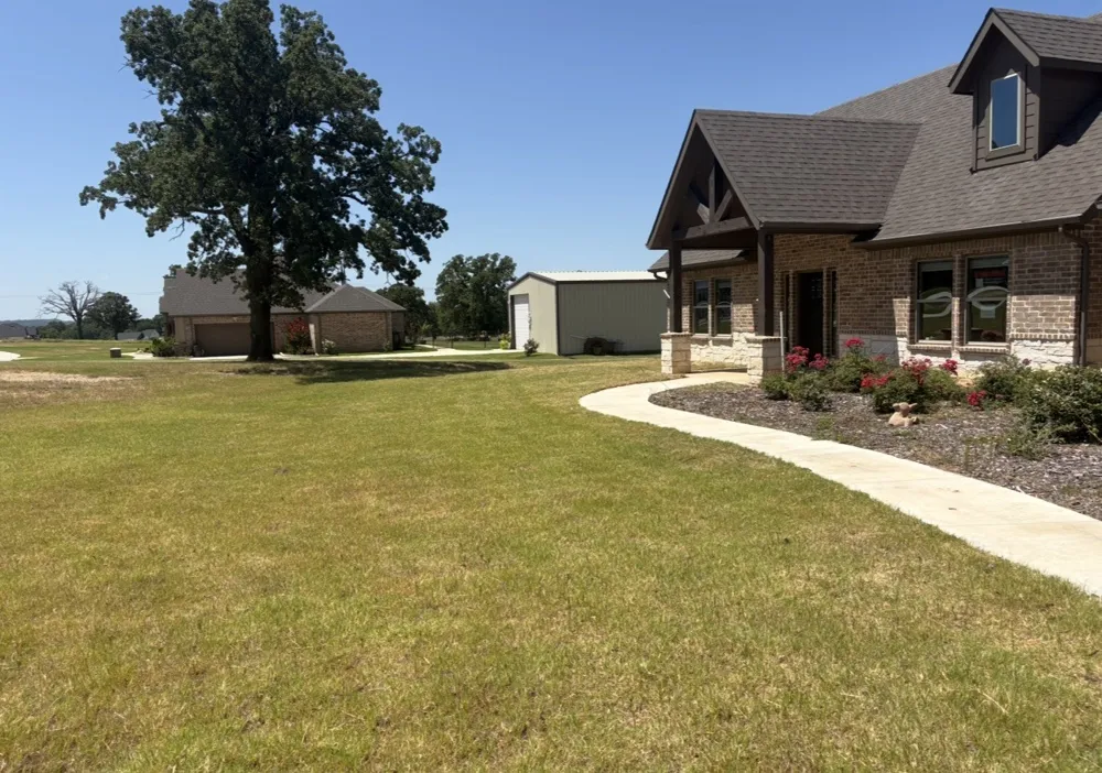 100 Aslan Road Poolville, TX 76487