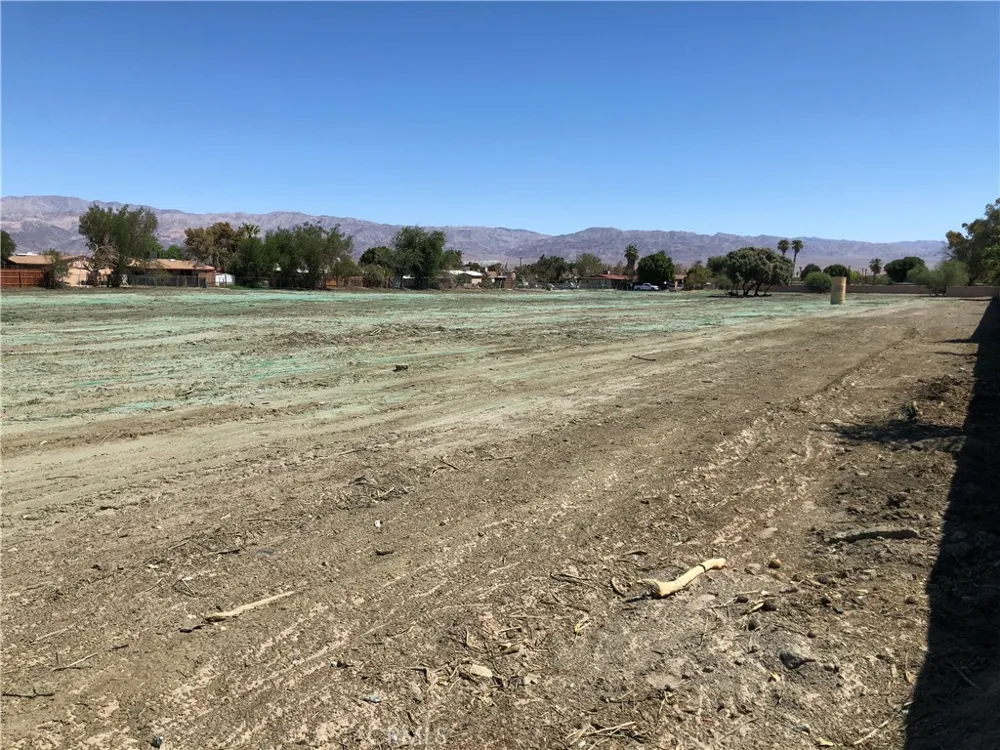 Sandpiper Avenue Indio, CA 92201