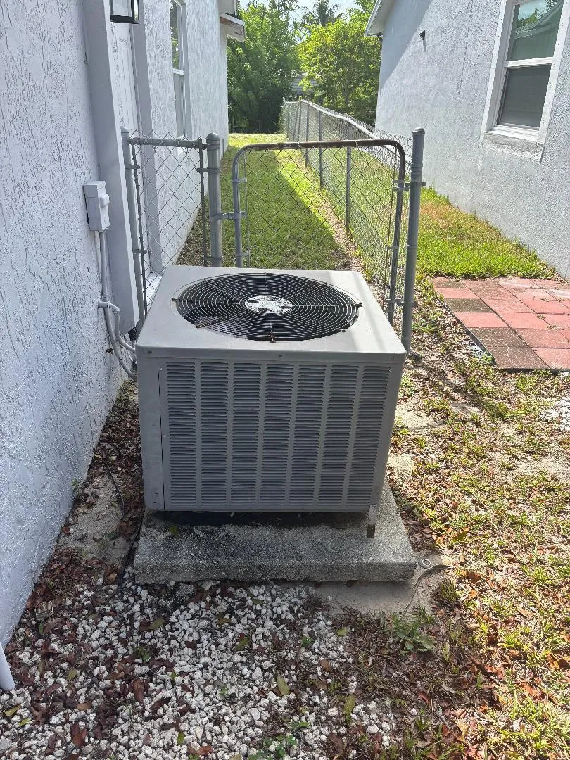 1531 SW 4TH TERRACE Deerfield Beach, FL 33441
