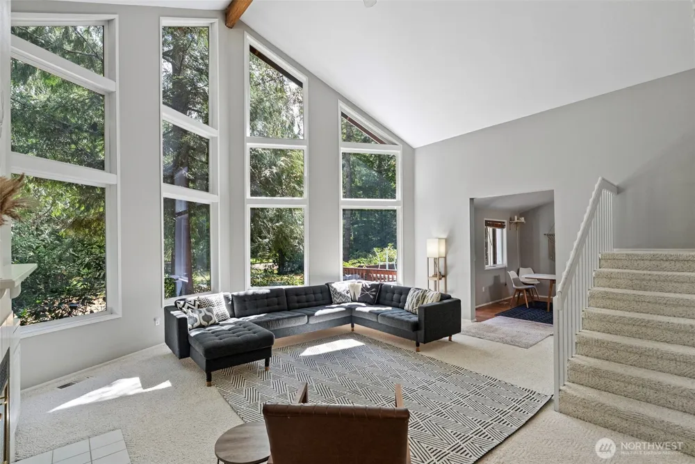 41 E Westlake Place Allyn, WA 98524