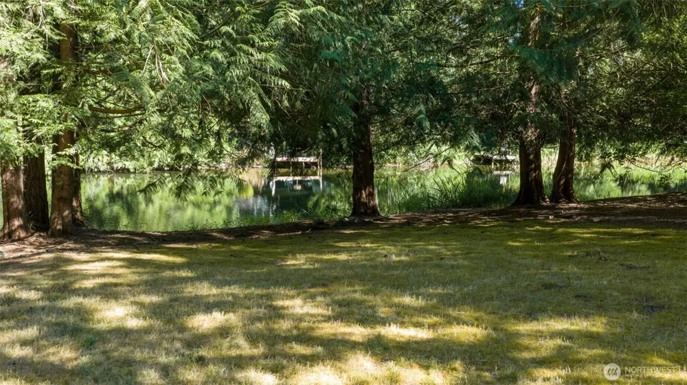 41 E Westlake Place Allyn, WA 98524