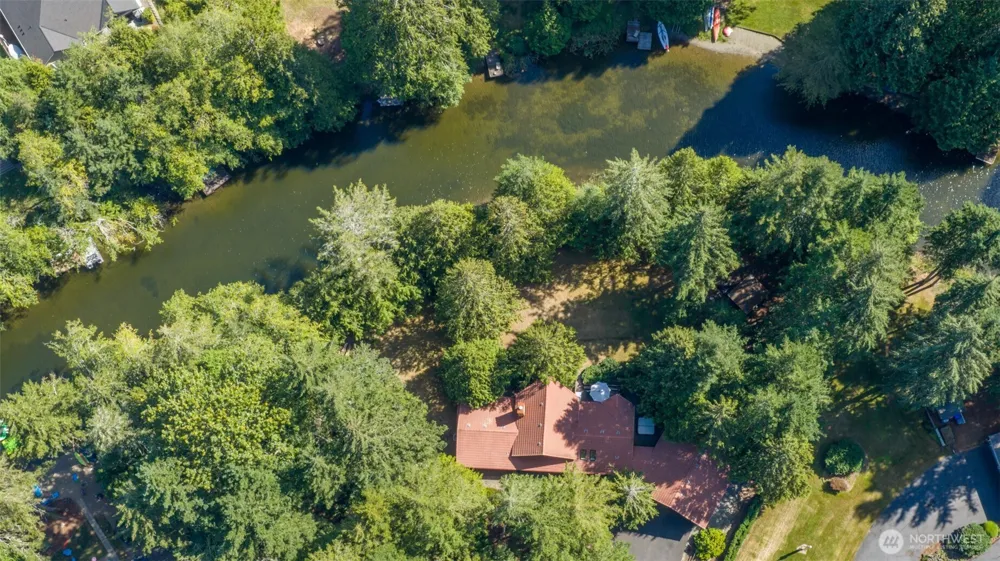 41 E Westlake Place Allyn, WA 98524