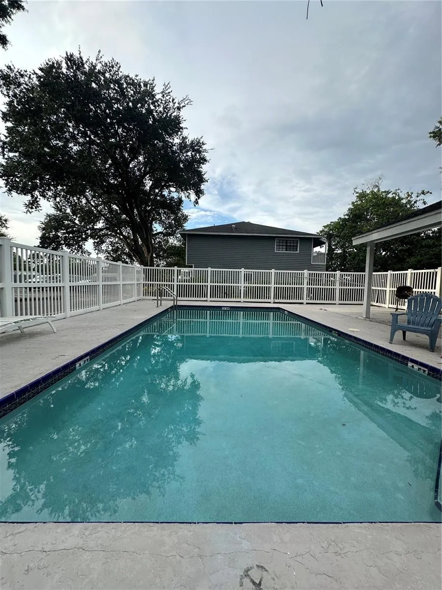 1910 W SLIGH AVENUE #E102 Tampa, FL 33604