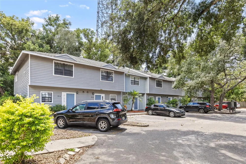 1910 W SLIGH AVENUE #E102 Tampa, FL 33604