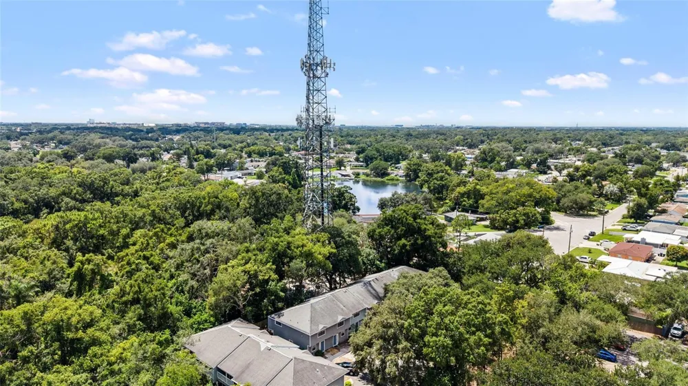 1910 W SLIGH AVENUE #E102 Tampa, FL 33604