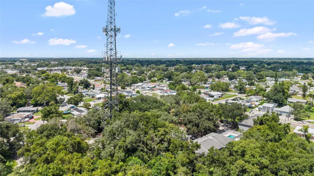 1910 W SLIGH AVENUE #E102 Tampa, FL 33604