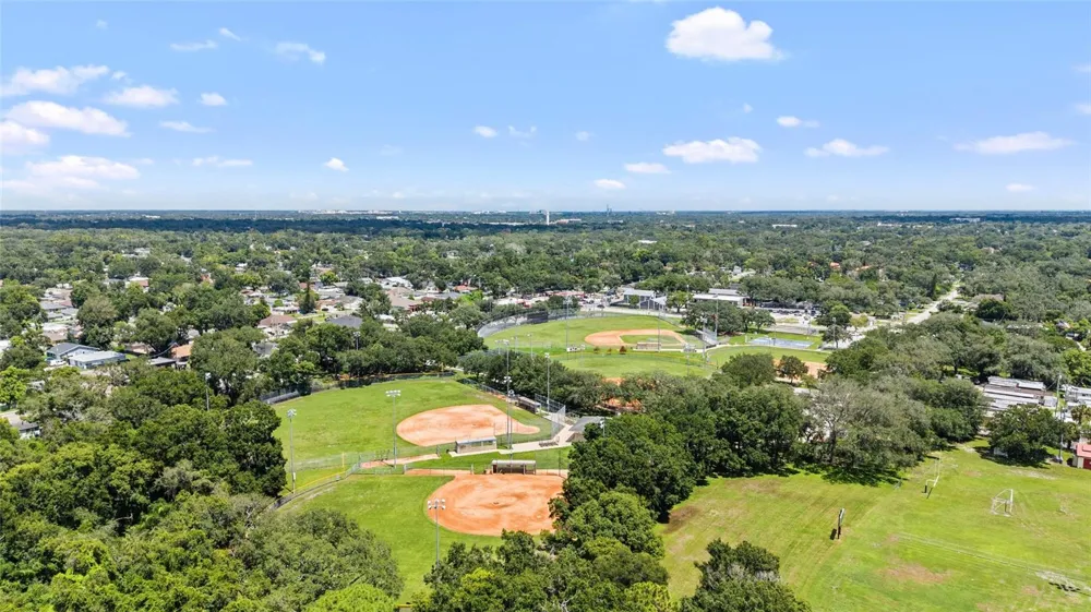 1910 W SLIGH AVENUE #E102 Tampa, FL 33604
