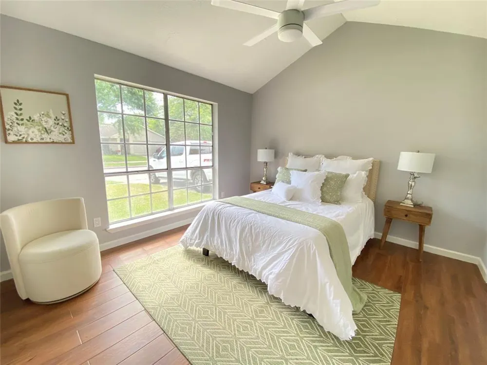 1011 Melford Avenue Pearland, TX 77584