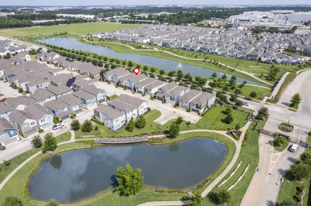 10008 Waving Grain Lane Houston, TX 77080