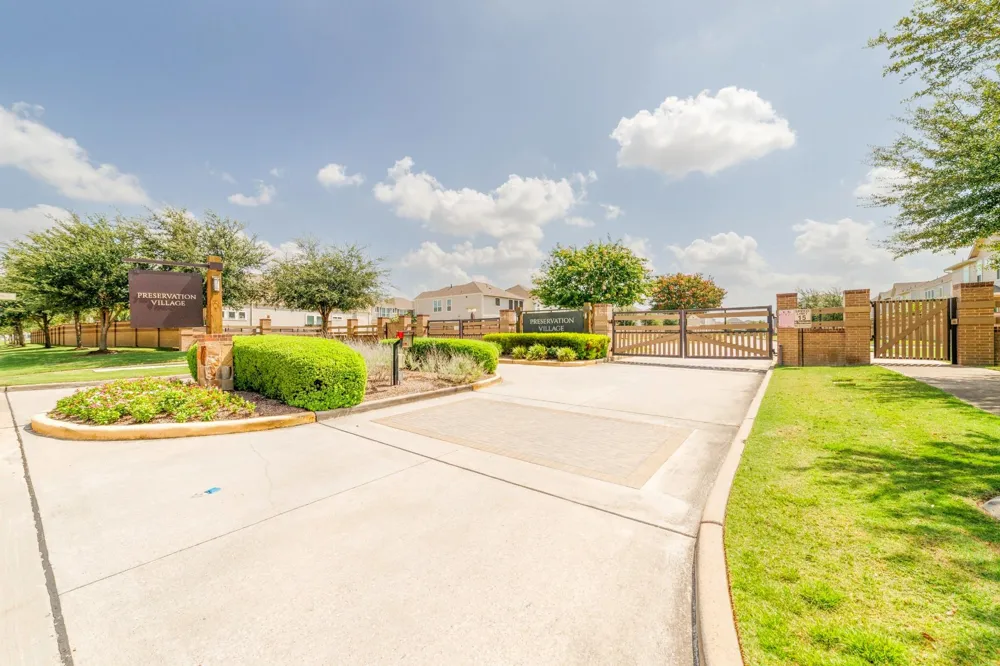 10008 Waving Grain Lane Houston, TX 77080
