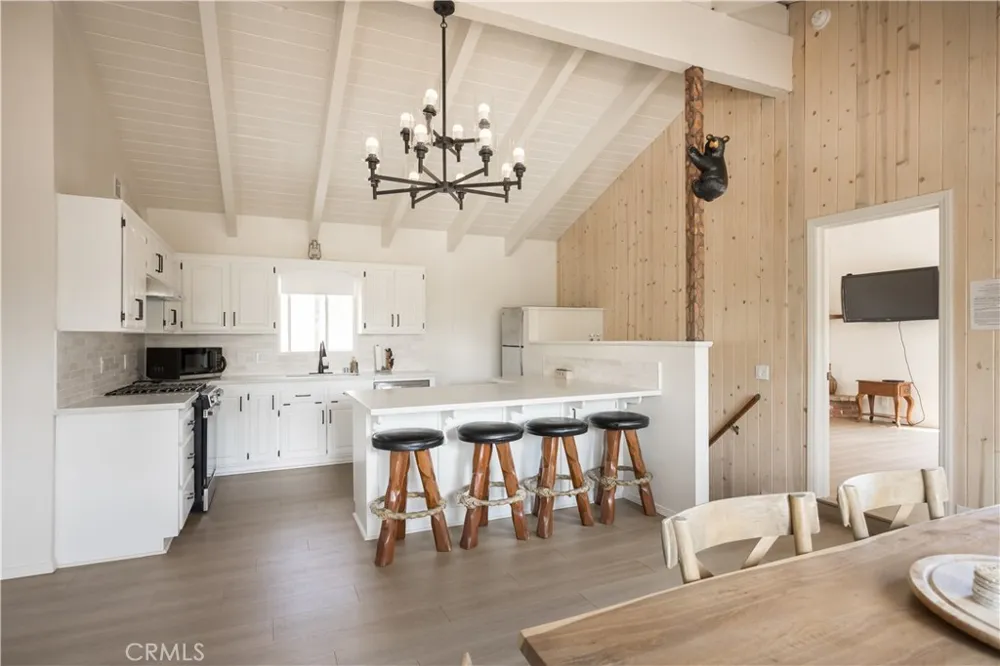 1068 Lookout Mountain Road Big Bear City, CA 92314