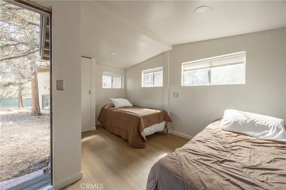 1068 Lookout Mountain Road Big Bear City, CA 92314