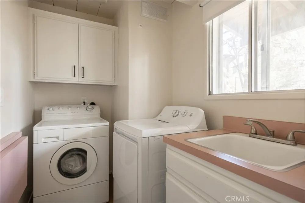 1068 Lookout Mountain Road Big Bear City, CA 92314