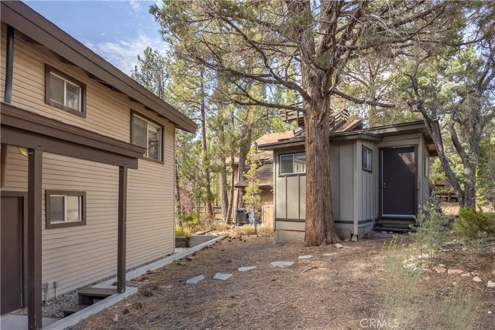 1068 Lookout Mountain Road Big Bear City, CA 92314
